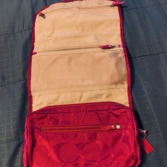 Coach Getaway Signature Nylon Cosmetic  Travel Bag Fuschia - Picture 2 of 7